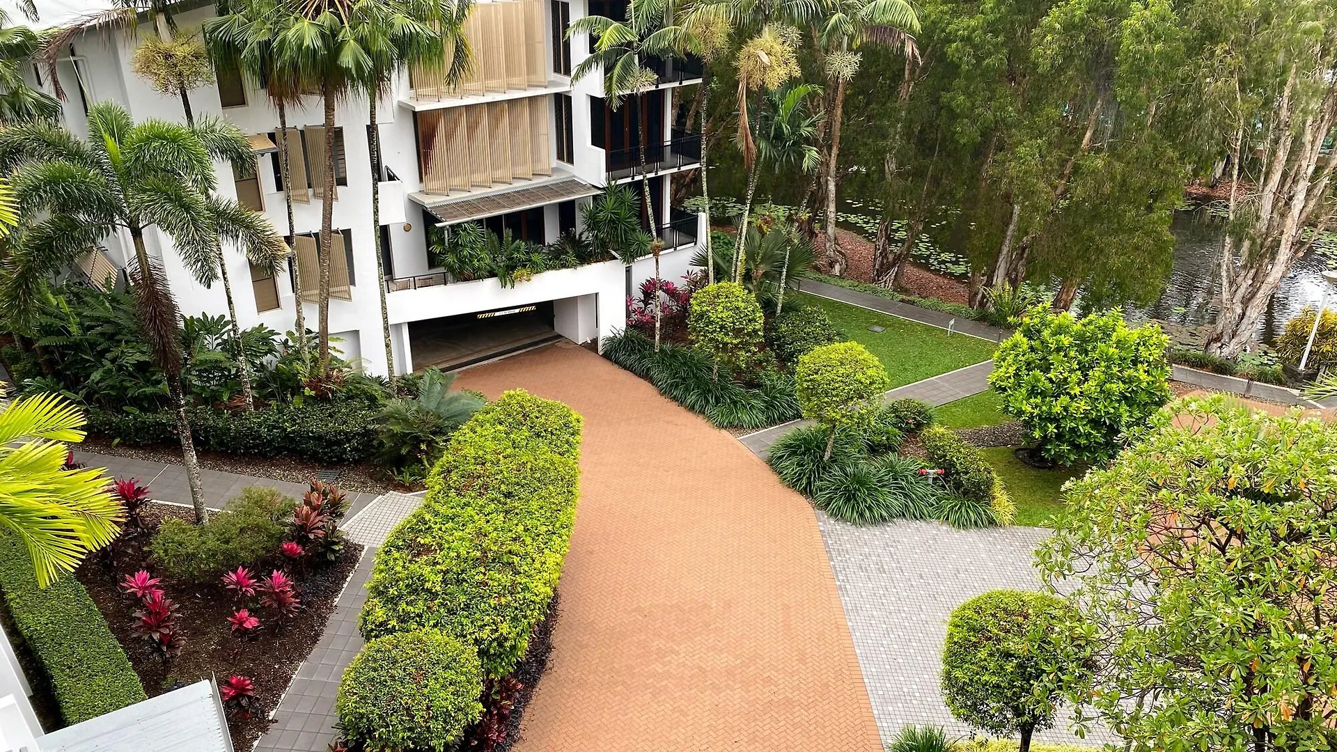 Sanctuary Palm Cove Aparthotel