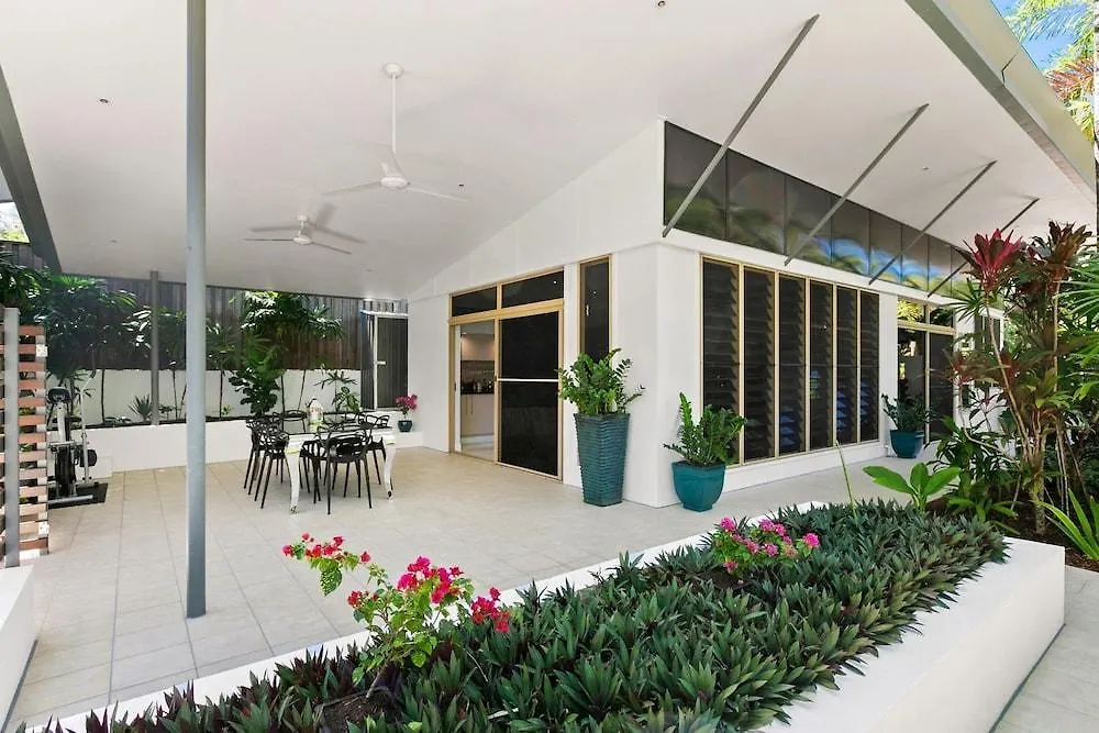 Sanctuary Palm Cove Aparthotel