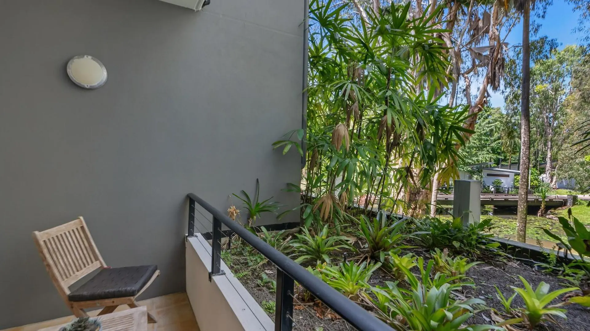 Sanctuary Palm Cove Aparthotel