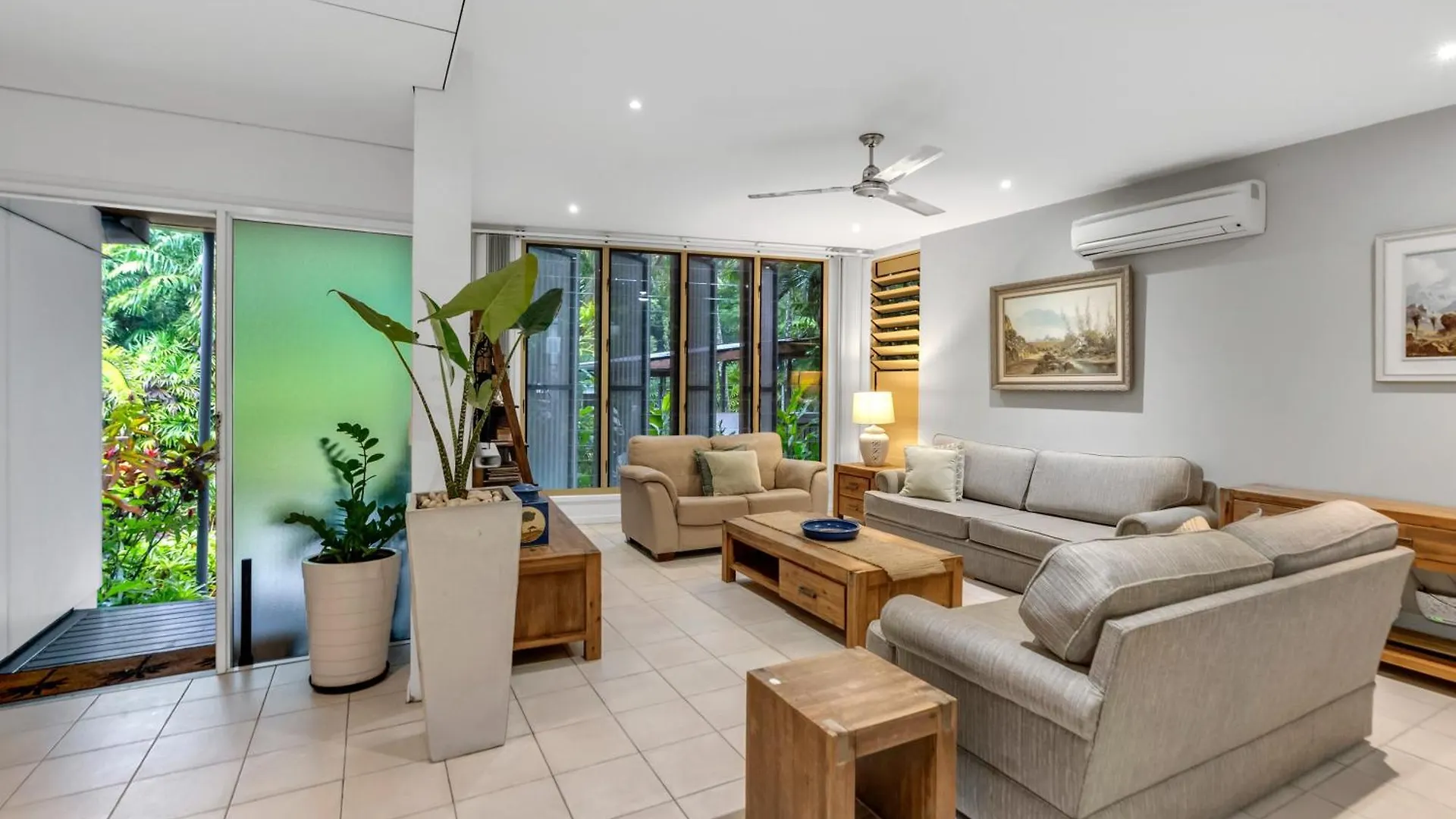 Sanctuary Palm Cove Aparthotel 5*,  Australia