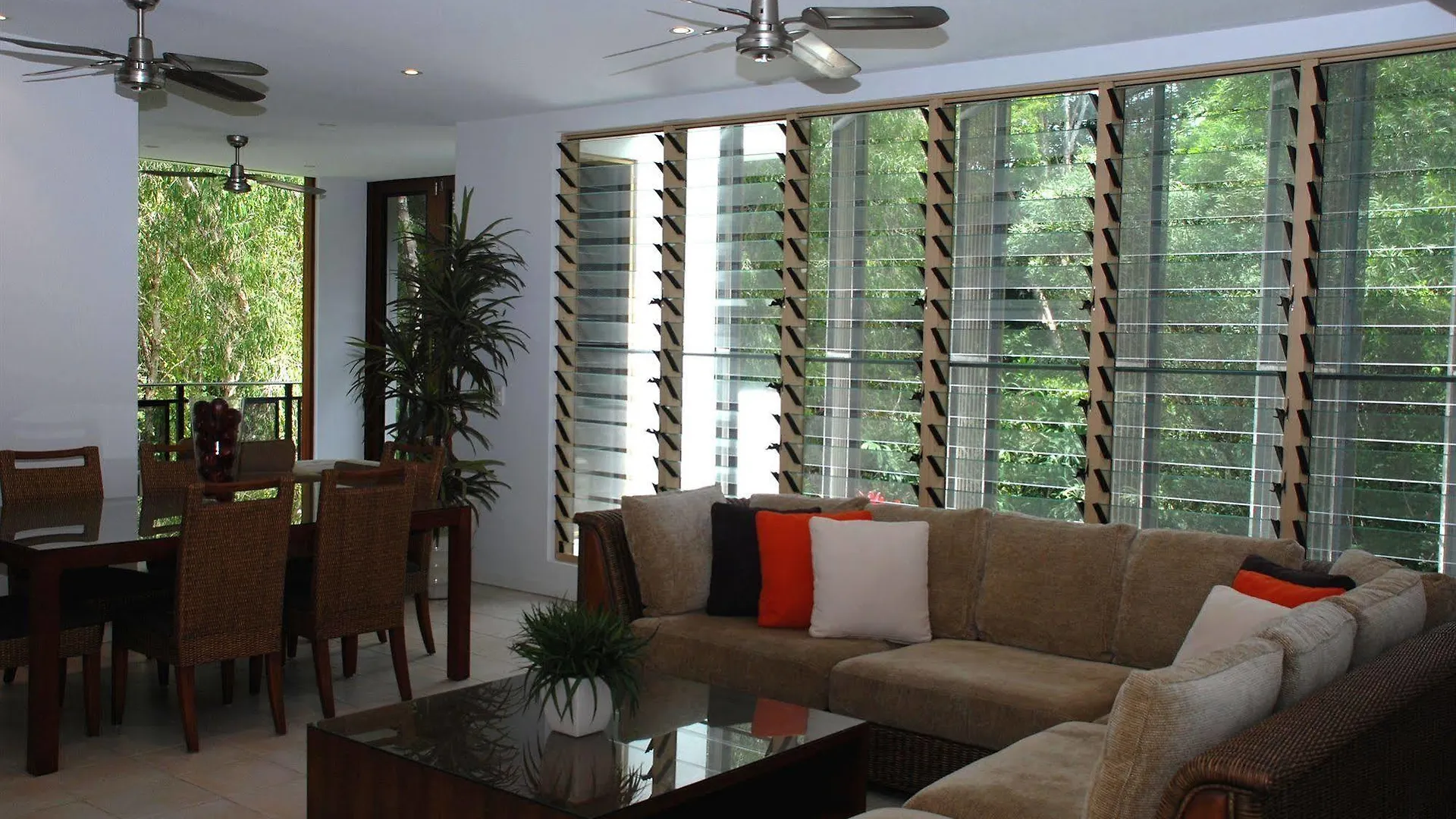 Sanctuary Palm Cove Aparthotel 5*,  Australia
